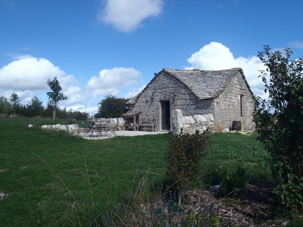 Saint-Rome-de-Dolan Chapelle Du Domaine De Bombes 빌라 외부 사진